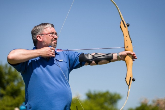  Arquero fuerle y poderoso 